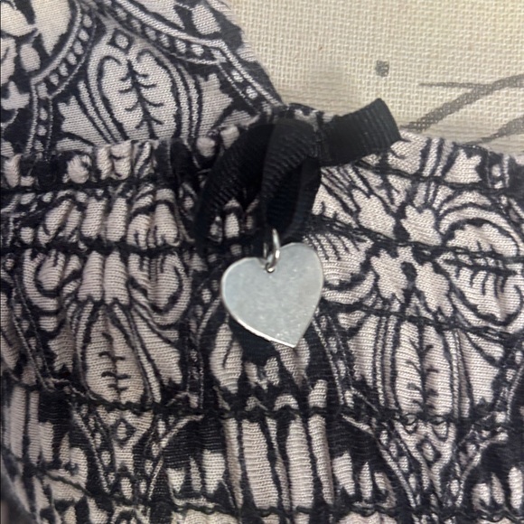 Guess long sleeve stretchy dress, size large, good condition - Picture 3 of 12